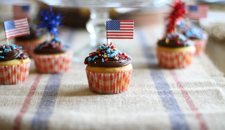 Cheater 4th of July Cupcakes