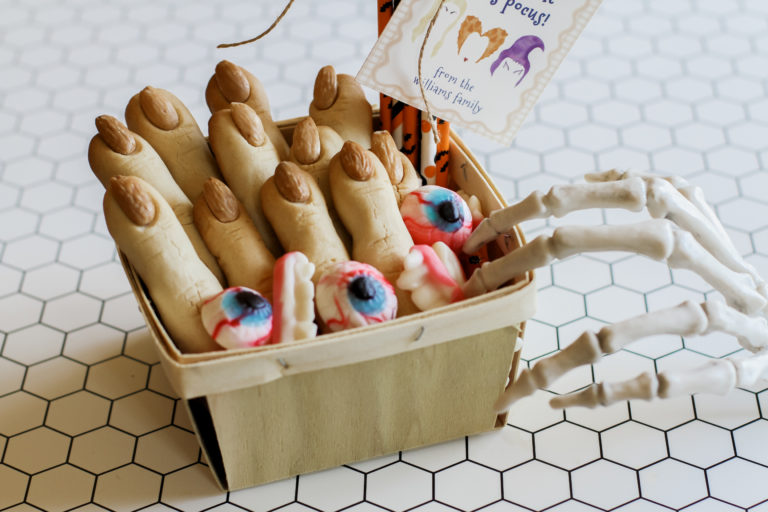 Halloween Baking: Spooky WitCH Fingers